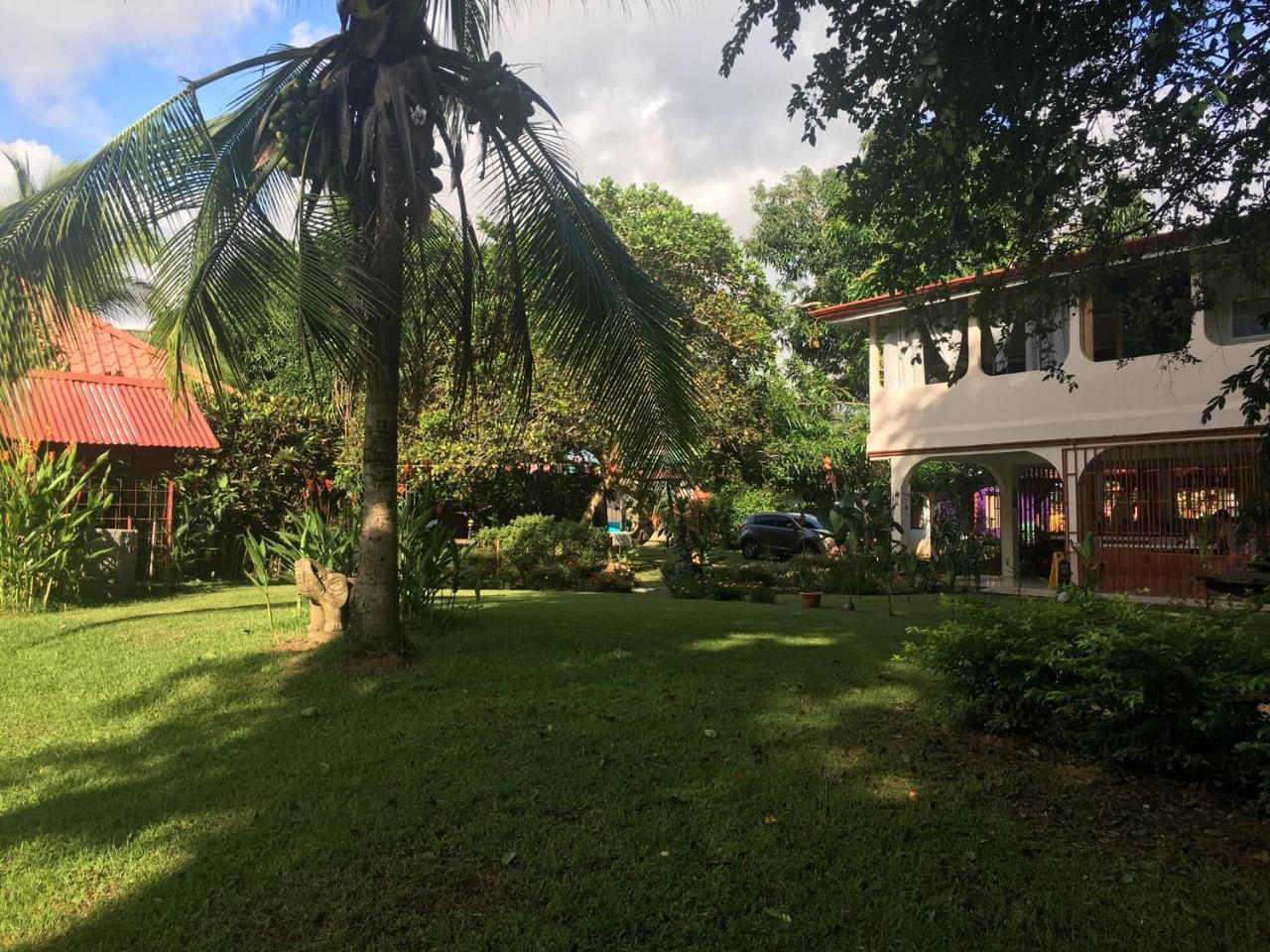 Casa Ballena Eco Hostelウビタ エクステリア 写真